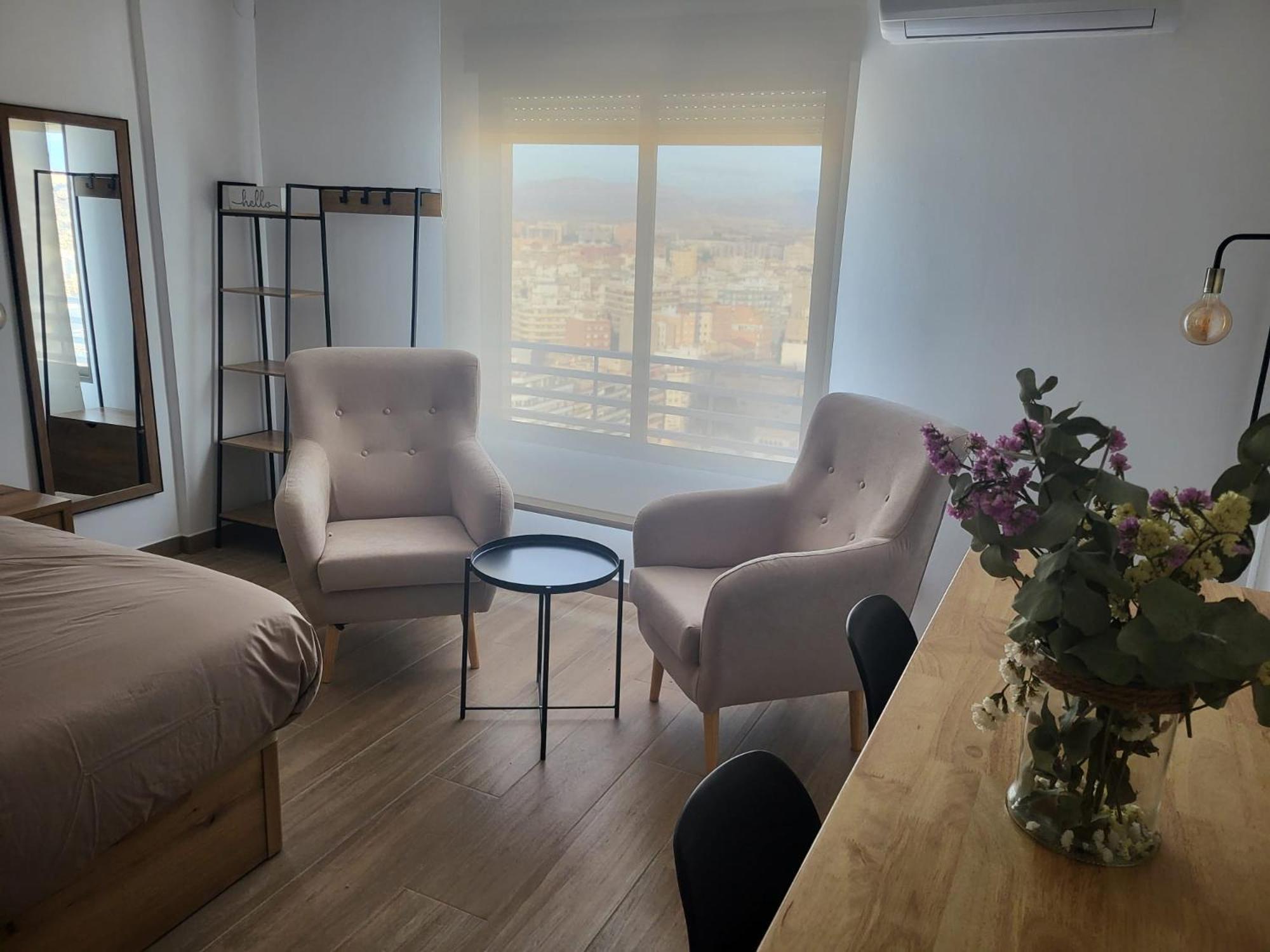 Charming Studio In The Center Of The City Apartamento Pleno Centro De Alicante Luaran gambar