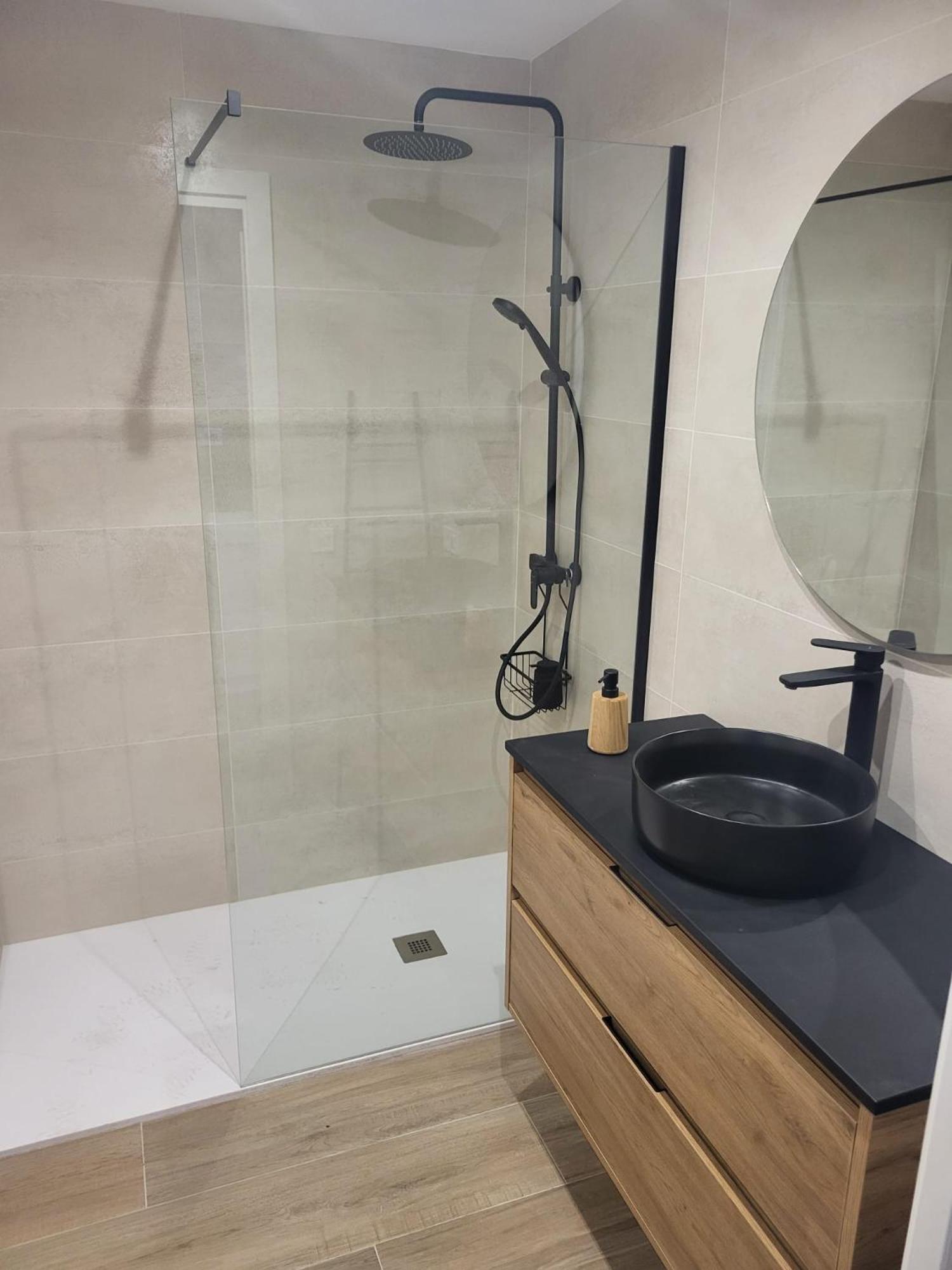 Charming Studio In The Center Of The City Apartamento Pleno Centro De Alicante Luaran gambar